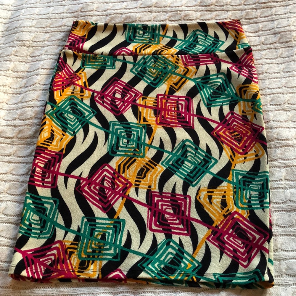 Lularoe skirt